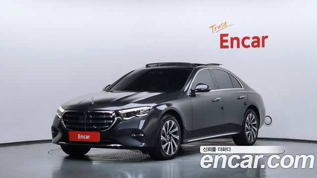 Mercedes-Benz E-Class 2024