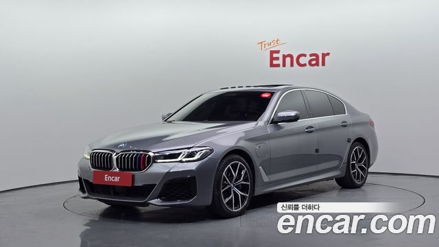BMW 5-Series 2022