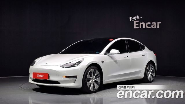 Tesla Model 3 2020