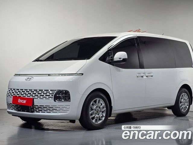 Hyundai Staria 2025