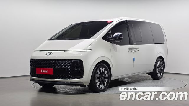 Hyundai Staria 2025