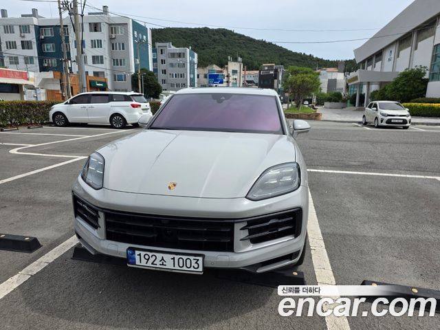 Porsche Cayenne 2025