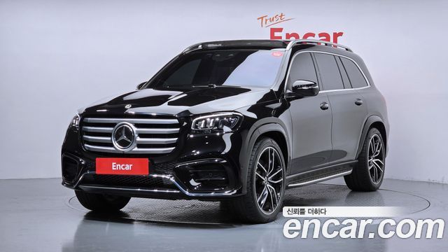 Mercedes-Benz GLS-Class 2023