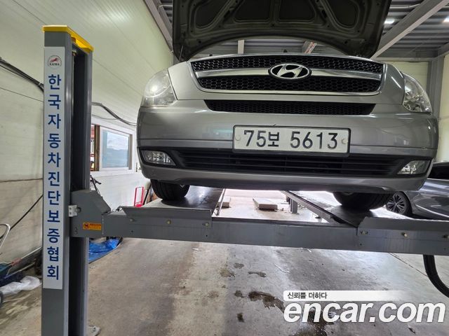 Hyundai Starex 2011
