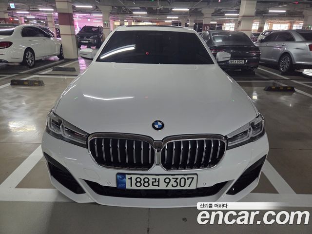BMW 5-Series 2022