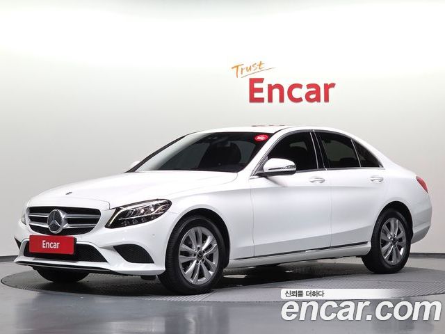 Mercedes-Benz C-Class 2020