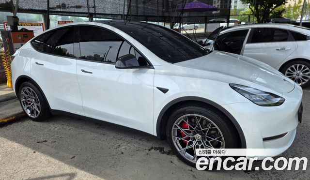 Tesla Model Y 2022