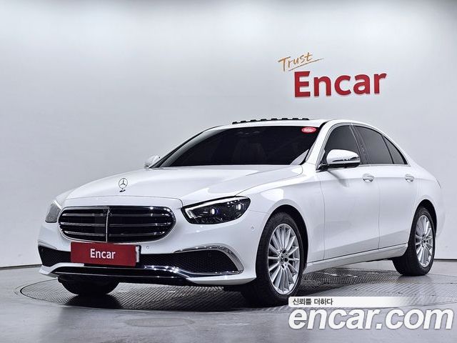 Mercedes-Benz E-Class 2023