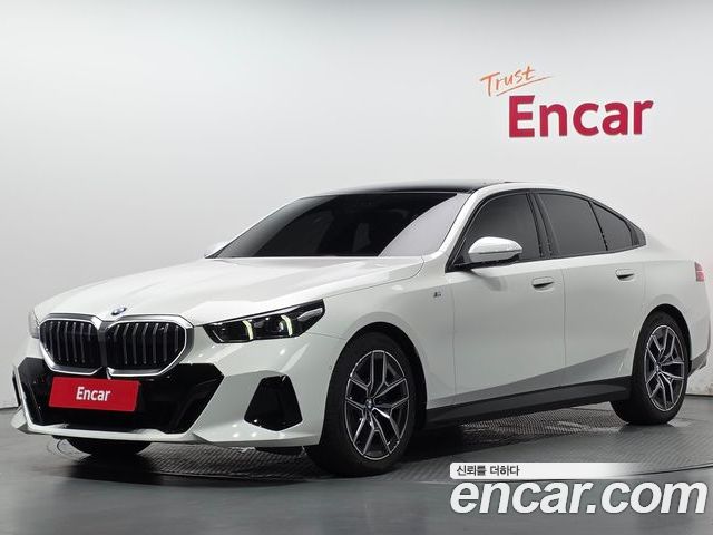 BMW 5-Series 2025