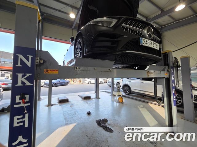 Mercedes-Benz CLS-Class 2021