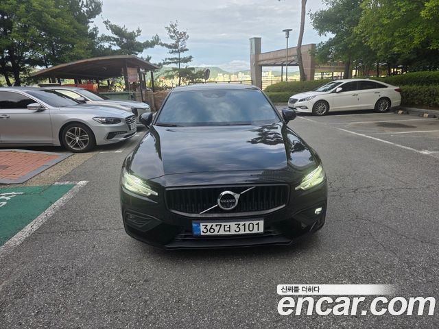 Volvo S60 2019