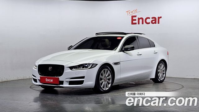 Jaguar XE 2017