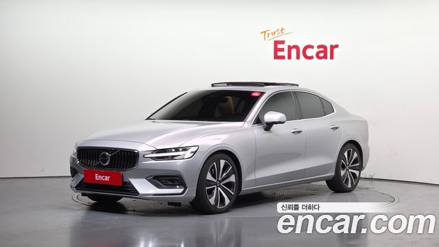 Volvo S60 2022