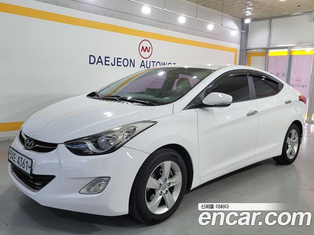 Hyundai AVANTE 2012
