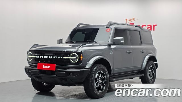Ford Bronco 2023