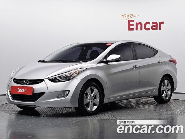 Hyundai AVANTE 2013