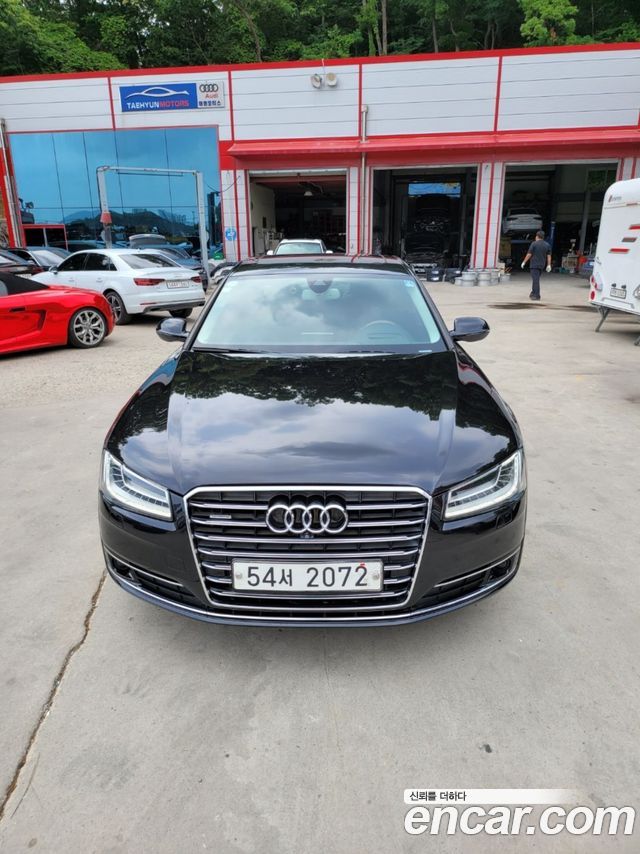 Audi A8 2014