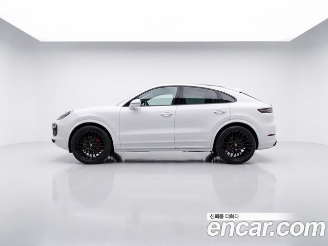 Porsche Cayenne 2021