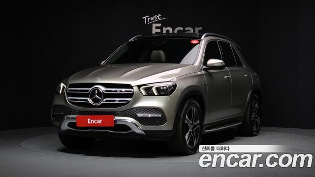 Mercedes-Benz GLE-Class 2021