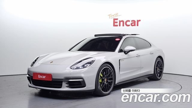 Porsche Panamera 2020