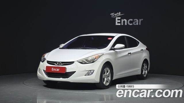 Hyundai AVANTE 2012