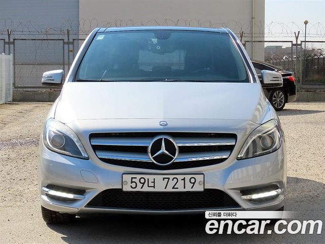 Mercedes-Benz B-Class 2013
