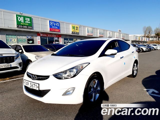Hyundai AVANTE 2012
