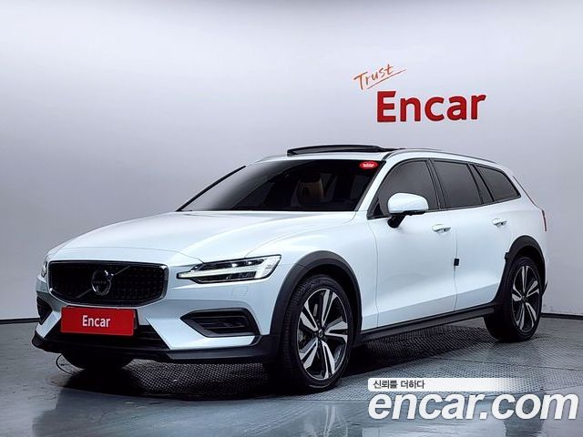 Volvo V60 2020