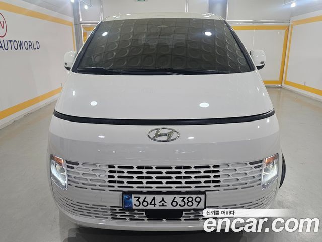 Hyundai Staria 2021