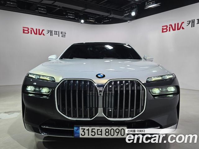 BMW 7-Series 2023