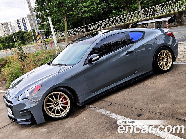 Hyundai Genesis 2010