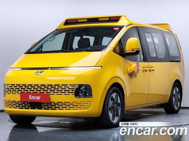 Hyundai Staria 2023