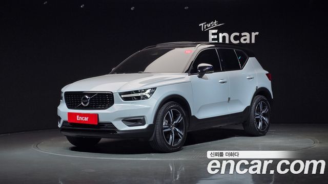 Volvo XC40 2021