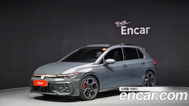 Volkswagen Golf 2025