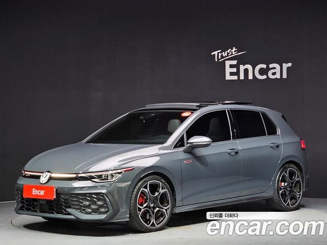 Volkswagen Golf 2025