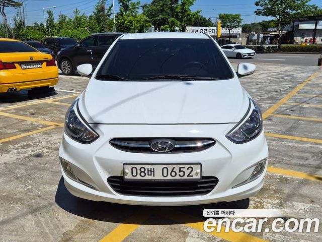Hyundai Accent 2015