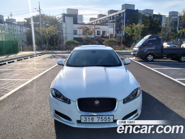 Jaguar XF 2013