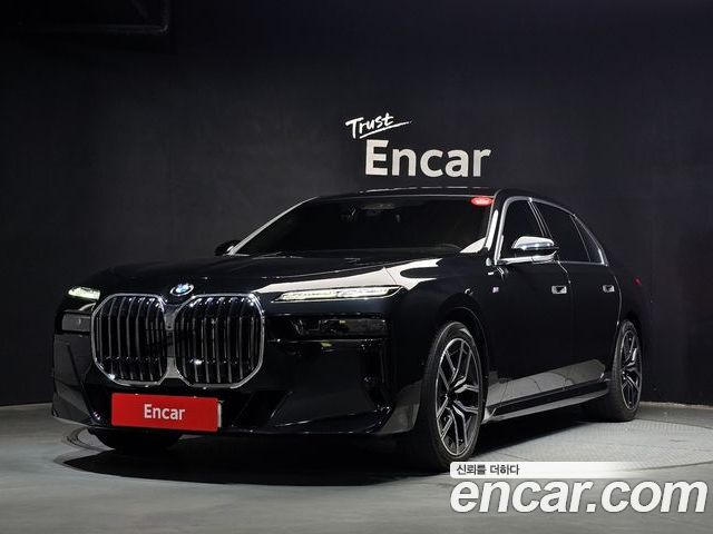 BMW 7-Series 2024