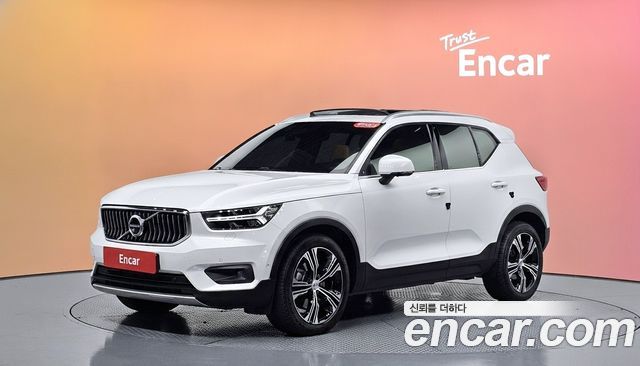 Volvo XC40 2021
