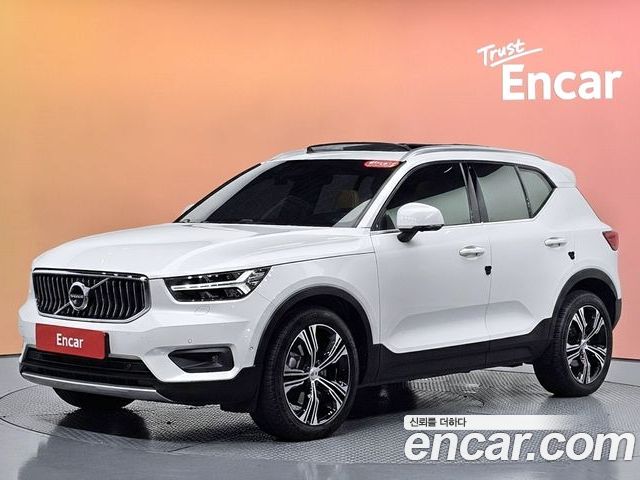 Volvo XC40 2021