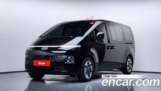 Hyundai Staria 2025