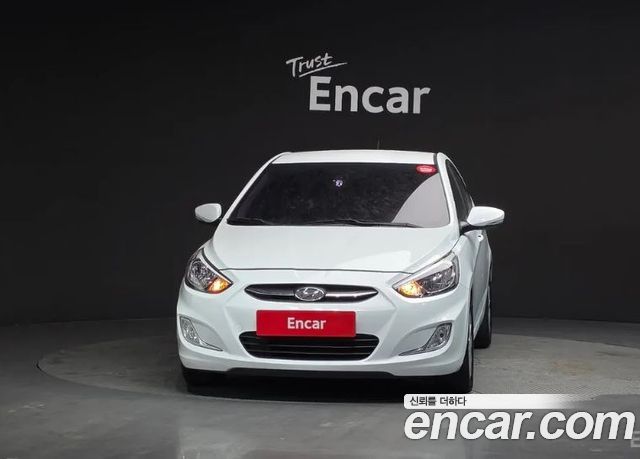Hyundai Accent 2015