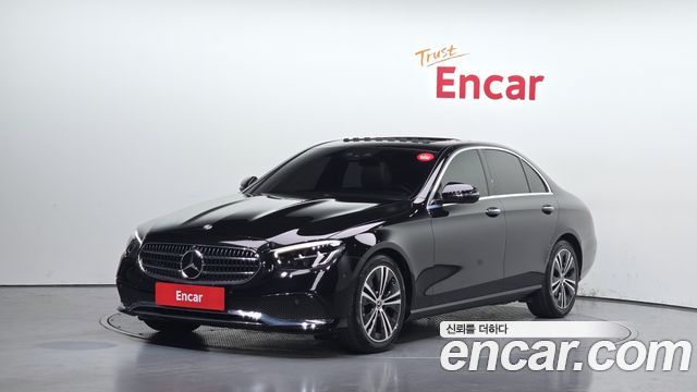 Mercedes-Benz E-Class 2022