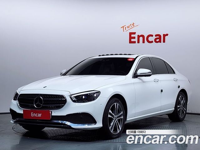 Mercedes-Benz E-Class 2022