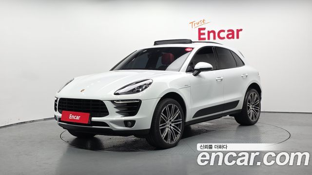 Porsche Macan 2016