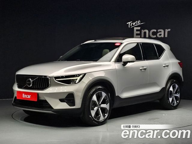 Volvo XC40 2023