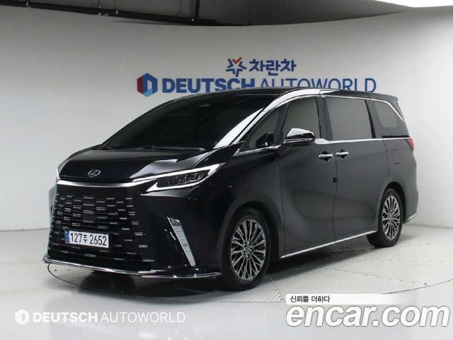 Lexus LM 2025