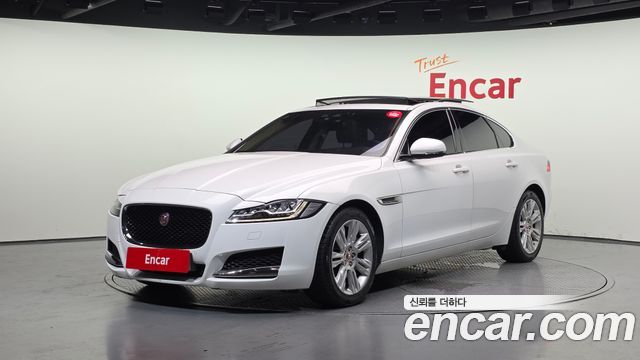 Jaguar XF 2016