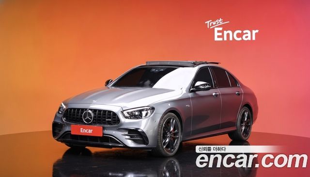 Mercedes-Benz E-Class 2022