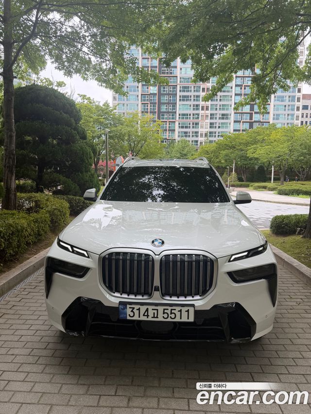 BMW X7 2024
